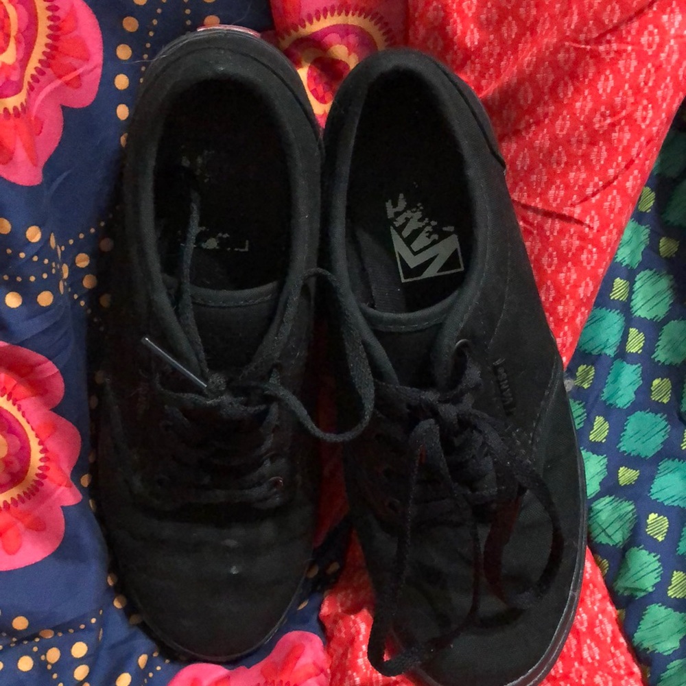 Vans - Picture 6 of 8